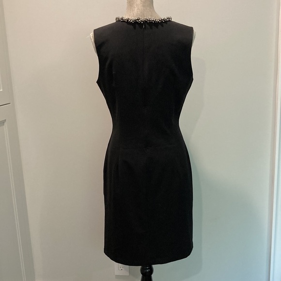 MADAME Ms Black Sleeveless Dress Beaded Neckline Sheath Size LARGE 42 Chic - Picture 9 of 15